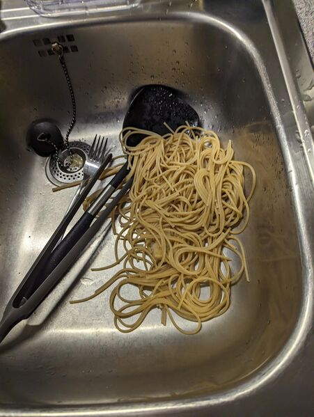 File:Sink Pasta.jpg